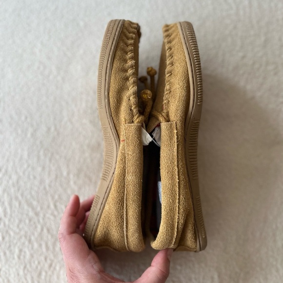NWT Genuine Suede Moccasin Slippers 7 - Picture 8 of 14